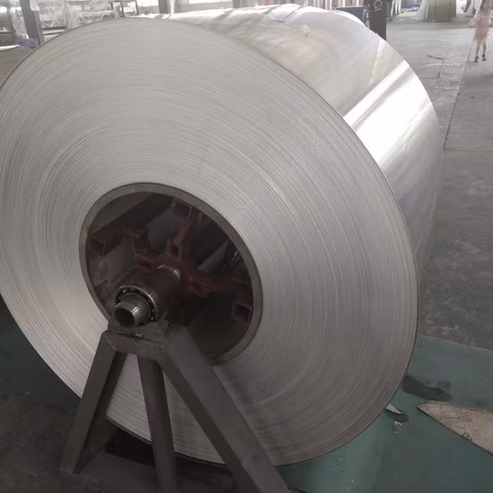 Striscia di alluminio rivestita di colore della lega laminata a freddo di Ral A1050 1060 1100 3003 3105 5005 5052 5083 6063 Bobina di alluminio rivestita di colore preverniciata